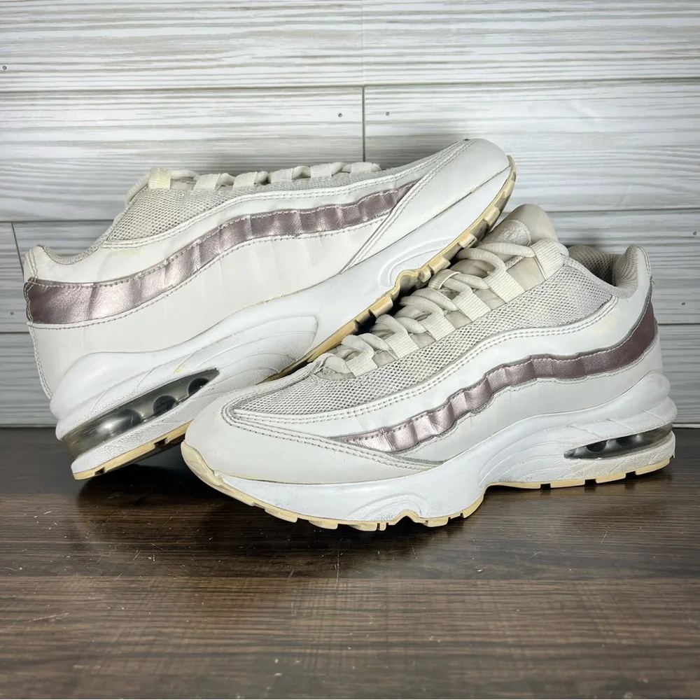 Nike Air‎ Max 95 LE GS Kids White Shoes - Youth 7Y - Women’s 8.5